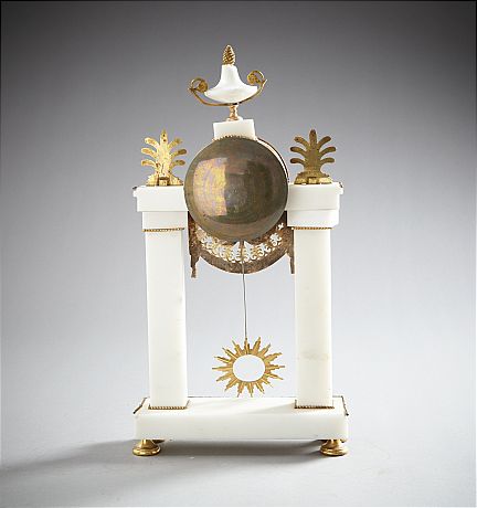 Bordspendyl Louis XVI