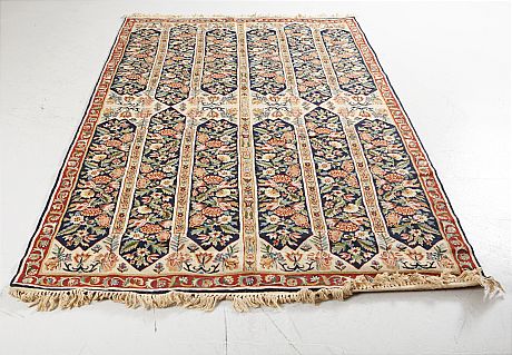 Broderad matta