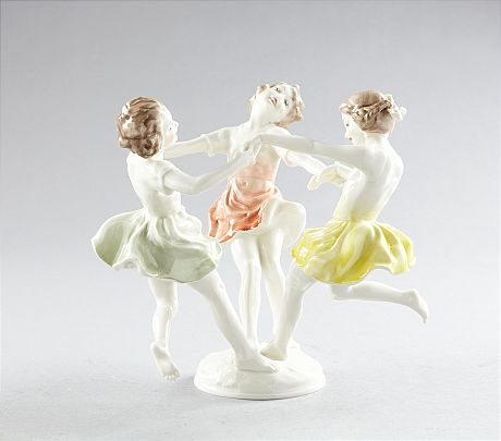 Figuringrupp signerad K Tutter