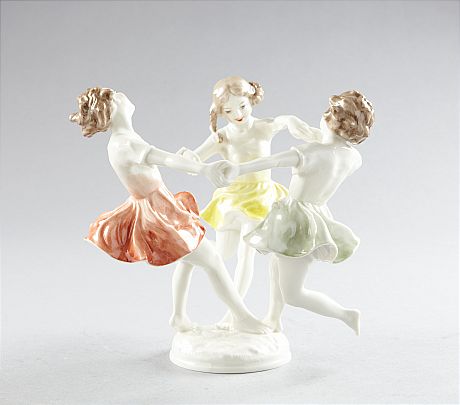 Figuringrupp signerad K Tutter