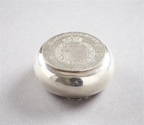 Kyrkdosa silver