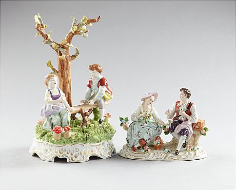 Figuringrupper i porslin 