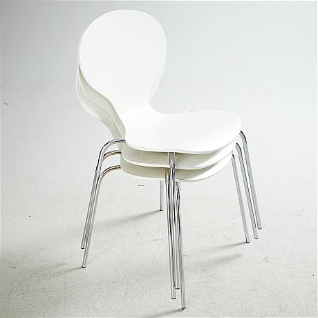 Stolar i formpressat trä