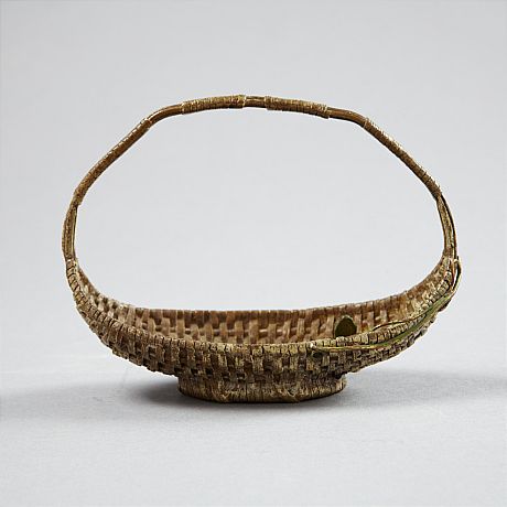 Wienerbrons i form av en korg