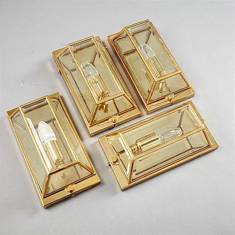 Vägglyktor i mässing