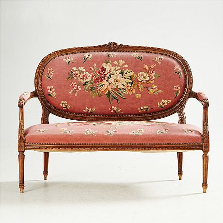 Soffa i gustaviansk stil