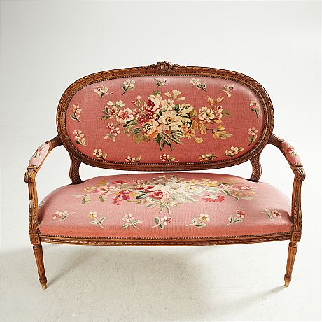 Soffa i gustaviansk stil