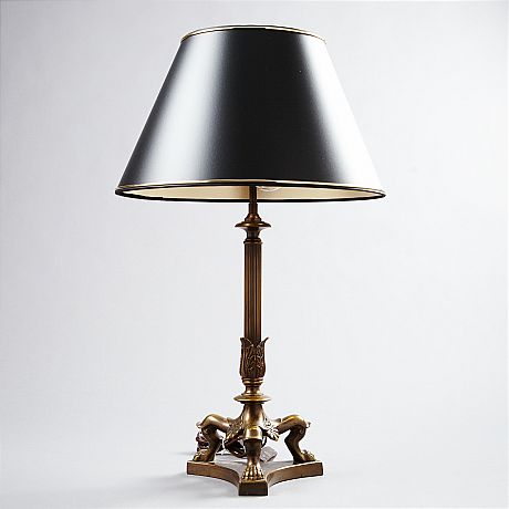 Bordslampa empirestil