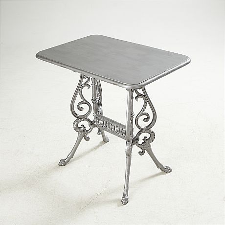 Balkongbord i gjutjärn