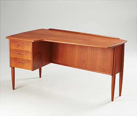 Skrivbord i teak