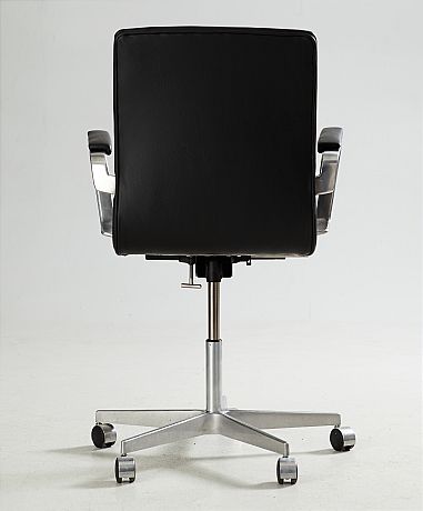 Skrivbordsstol Arne Jacobsen för Fritz Hansen
