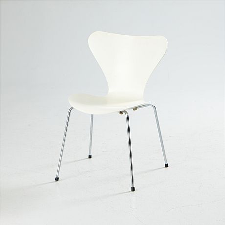 Sjuan stolar Arne Jacobsen