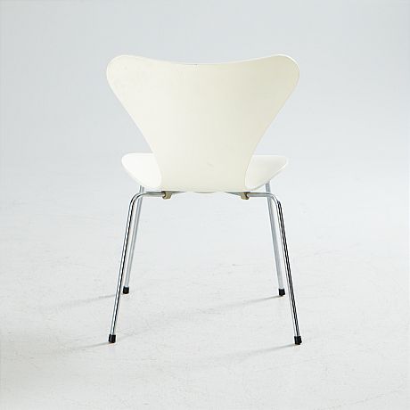 Sjuan stolar Arne Jacobsen
