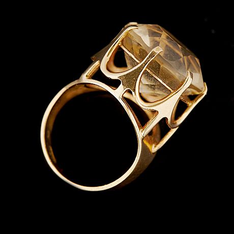Ring guld med sten