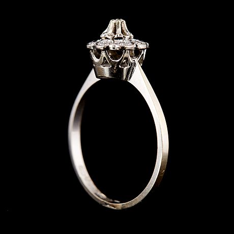 Ring 18 k vitguld diamanter