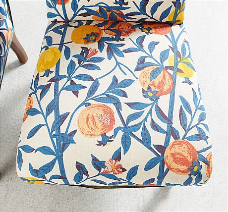 Fåtöljer i par 1800-tal