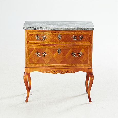 Byrå i Louis XVI-stil