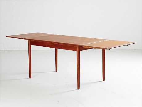 Matbord stolar i teak