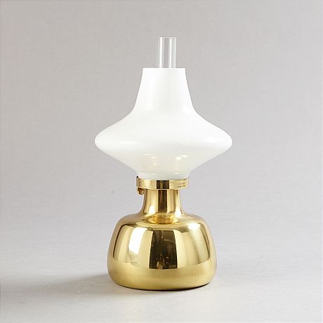 Bordsfotogenlampa Louis Poulsen