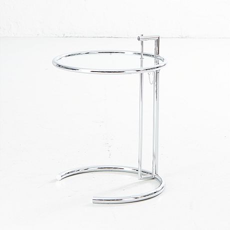 Bord efter Eileen Gray