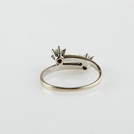 Syskonring 18 k vitguld briljanter