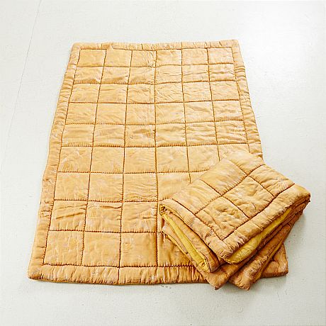 Täcken 2 st 1900-talets första hälft