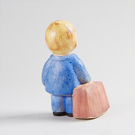 Lisa Larson figurin pojke med väska