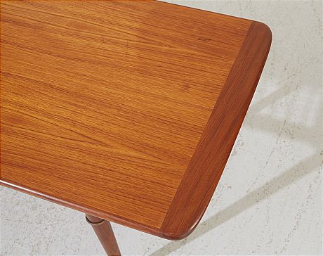 Soffbord i teak