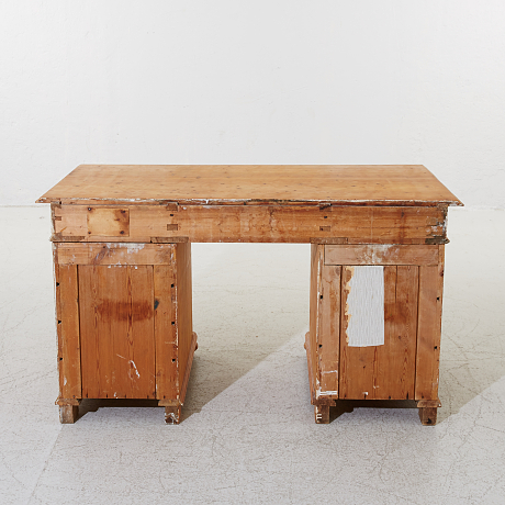 Skrivbord i furu omkring 1900