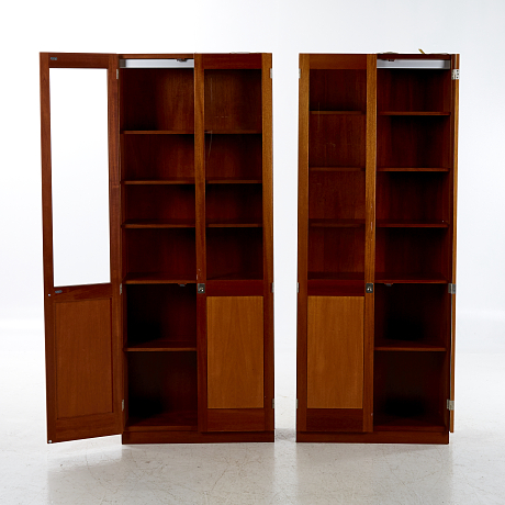 Göran Malmvall K72 vitrinskåp 1 par Karl Andersson