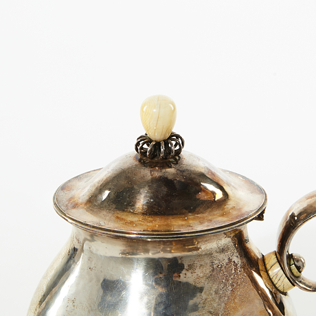 Kaffekanna gräddkanna sockerskål hamrat silver