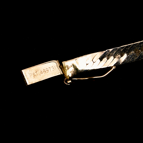 Halsband 14 k guld med diamanter ct