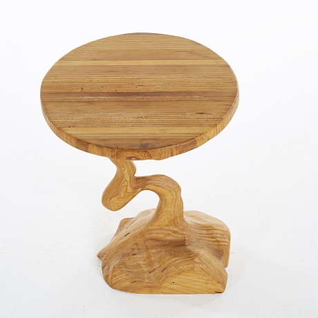 Soffbord i form av en trä