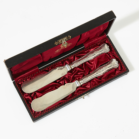 Fruktknivar och smörknivar silver