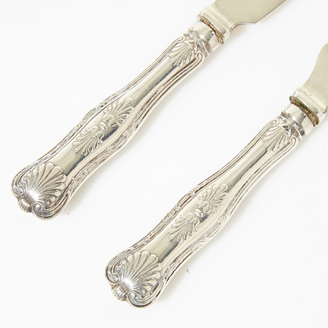 Fruktknivar och smörknivar silver