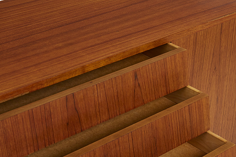 Sideboard 1900-talets mitt