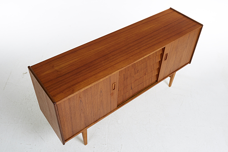Sideboard 1900-talets mitt