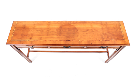 Sidobord engelsk stil