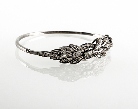 Armring med diamanter