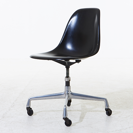 Eams plastic side chair