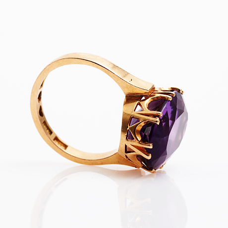 Ring 18 k guld ametist
