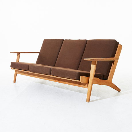 Soffa GE-290/3 design Hans J Wegner