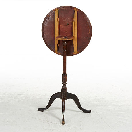 Fällbord fanérad i alrot