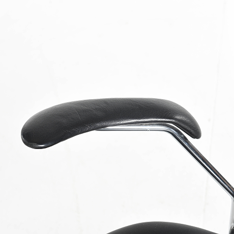 Arne Jacobsen sjuan ´3217´ skrivbordsstol