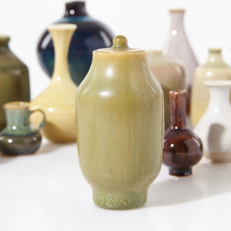 Miniatyrer, bl a Gunnar Nylund