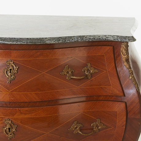 Byrå 1900-tal rokokostil