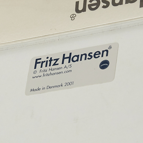 Soffbord av Arne Jacobsen, för Fritz Hansen