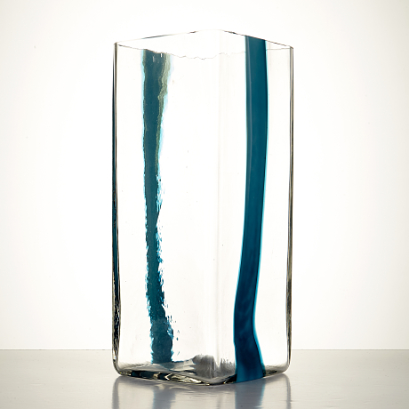 Ludovico Diaz de Santillana, vas för Pierre Cardin