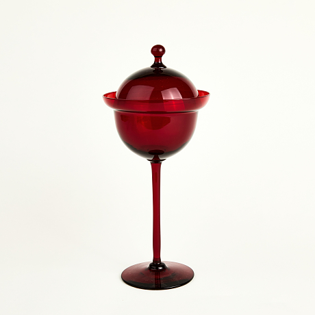 4 delar Reijmyre-föremål, rubinröd glasmassa