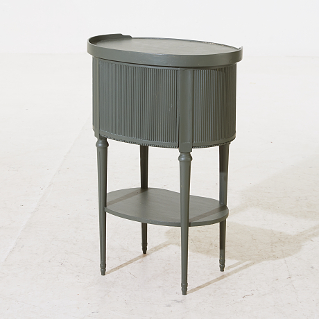 Sängbord gustaviansk stil